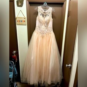 Beautiful Prom/Quince/Sweet Sixteen Long Puffy Dress